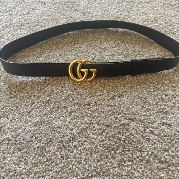 Gucci Black and Gold Belt with Iconic Logo - Picture 1 of 3